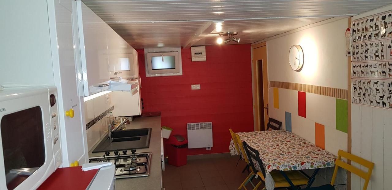 Chambre D'Hotes Le Gachignard Courlay Exteriér fotografie